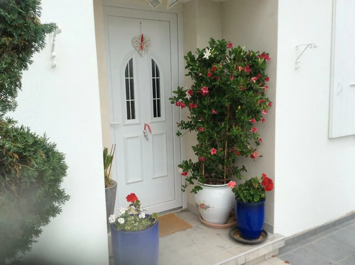 Gites Et Chambres D'Hotes Les Roses The Hauterives Accommodatie bij particulieren